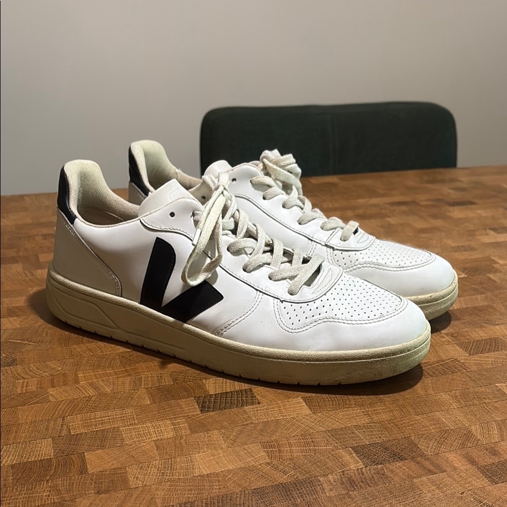VEJA CAMPO LEATHER WHITE BLACK